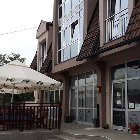 Prenociste I Restoran Ihthis Bajina Basta Exterior foto