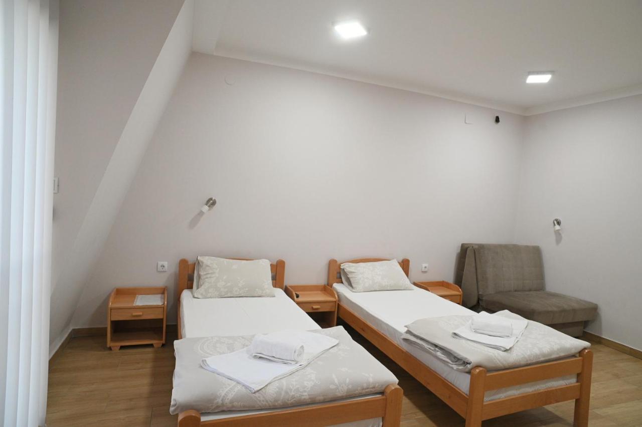 Prenociste I Restoran Ihthis Bajina Basta Exterior foto